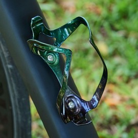 Corki Cycles Universal Bike Water Bottle Holder, Heavy Duty Aluminum Alloy Shock-Resistant Cage for Road Mountain Gravel Bikes 21-32 oz Capacity Green 2 Pack