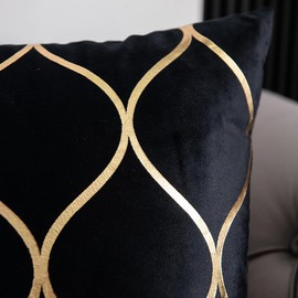 DEZENE 16x16 Inch Gold Velvet Throw Pillow Covers: 2 Pack Square Decorative Pillow Cases for Bedroom Sofa Couch Living Room, Black