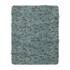 Vintage Camo - Duck - Cozy Sherpa Fleece Blanket - blanket size: 50" × 60"