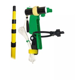 Gotcha Sprayer (GSHF412) Gotcha Sprayer Homeowner Flash 12ft, 4 Sect Ext. Pole to Spray Wasps