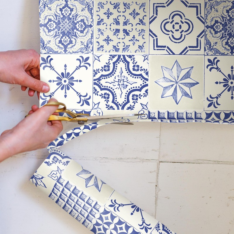 The Master Herbalist NEROLI & YLANG YLANG Portuguese Tile Pattern