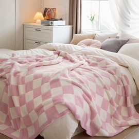 YIRUIO Throw Blanket Checkered Chessboard Fluffy Fuzzy Warmer Comfort Reversible Super Soft Cozy Decor for Home Bed Couch Sofa Room (Pink, 51'' X 63'')