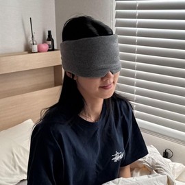 Blackout soft blindfold sleeping eye mask