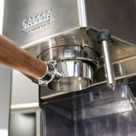 Bottomless Portafilter 58 mm for GAGGIA Espresso Machines, Walnut Wood Handle