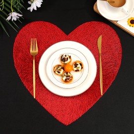Hosoncovy Heart Shape Placemats Washable PVC Non-Slip Heat Resistant Placemats Dining Mat for Kitchen Dining for Wedding Red 4 Pieces