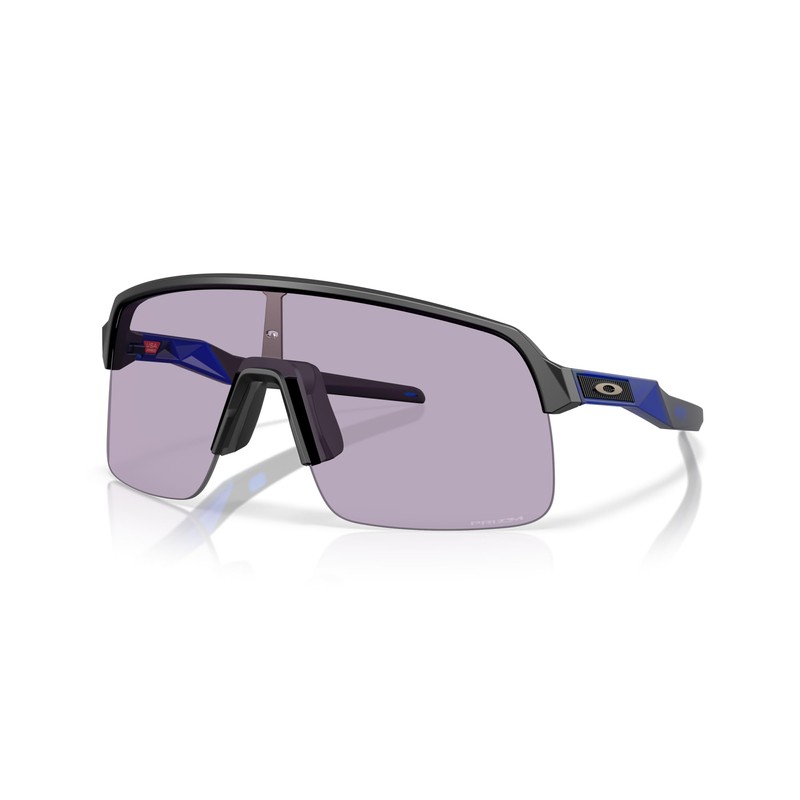 Oakley OO9463A Sutro Lite Low Bridge Fit Sunglasses, Matte Black/Prizm