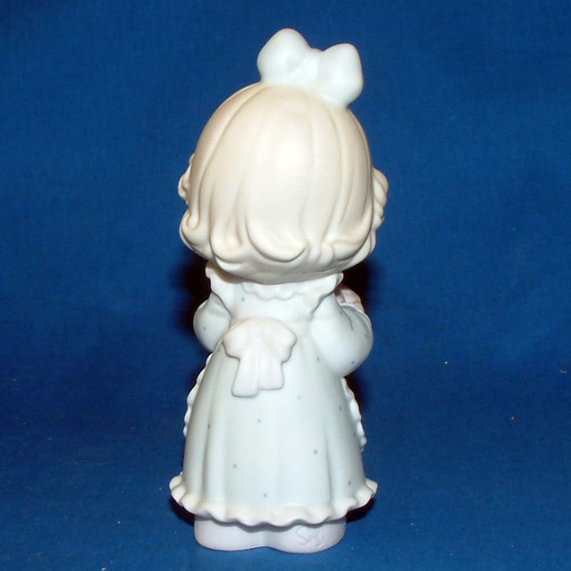 Precious Moments Figurine c0015 You're The Sweetest Cookie in The