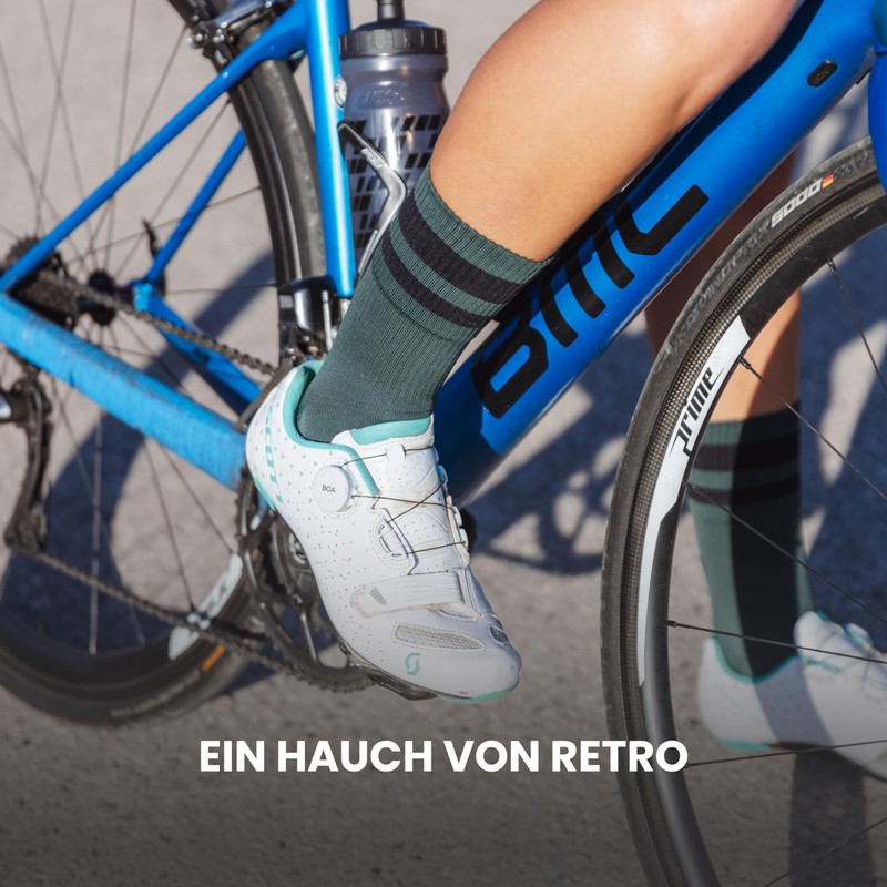 GripGrab Original Stripes Crew Style 70s Retro Summer Cycling Socks