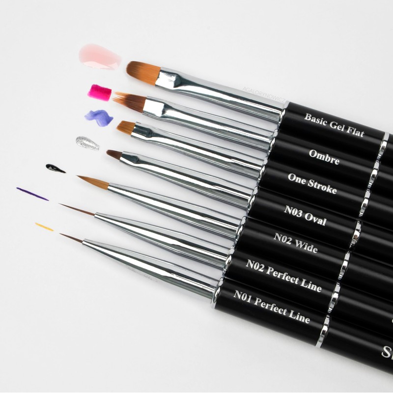 N03 Semilac Oval Nail Art Brush