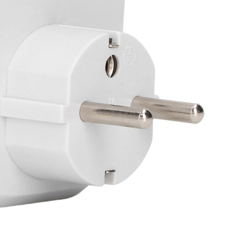 Smart Power Socket Electricity Usage Monitor Digital Display Watt Consumption