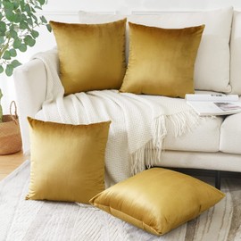 Sungeek Set of 4 Decorative Cushion Covers Solid Soft Velvet Pillow Covers with Invisible Zipper Square Throw Pillow Cases for Sofa Car Patio Bedroom Living Room 45x45cm Gold