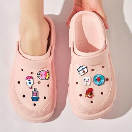 Crocs Medical Pin Badge Crocs Accessories, Shoe Decoration, Funny Cartoon Shoe Decoration for Girls, Boys and Adults, Polyvinyl Chloride