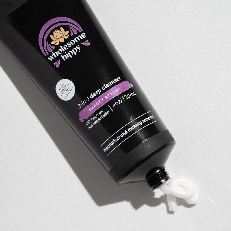 WHOLESOME HIPPY Moisturizing Creme Face Wash 4oz