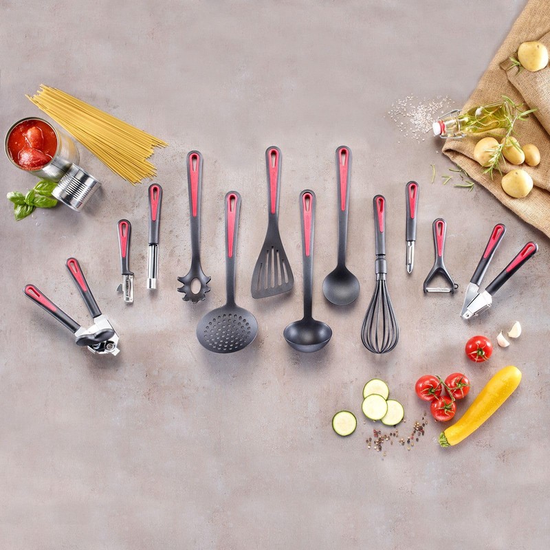 Westmark 29392270 Garlic Press, Includes Two Press Inserts: Fine +