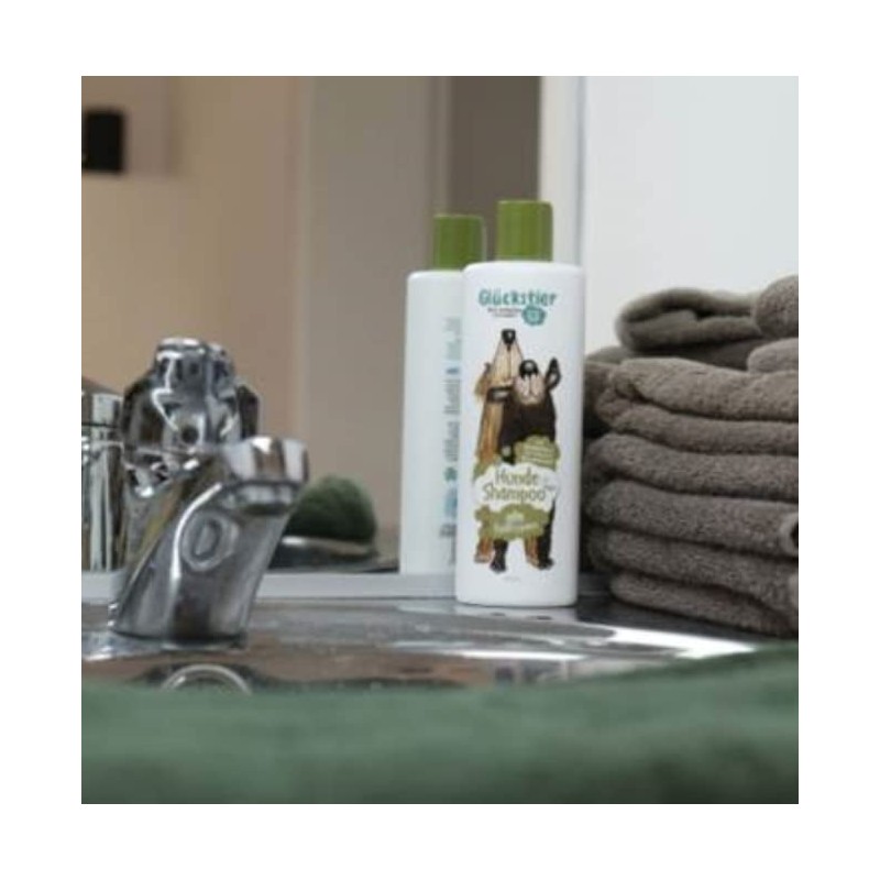 Glückstier Dog Shampoo, 250 ml, Replenishing Shampoo for All Dog