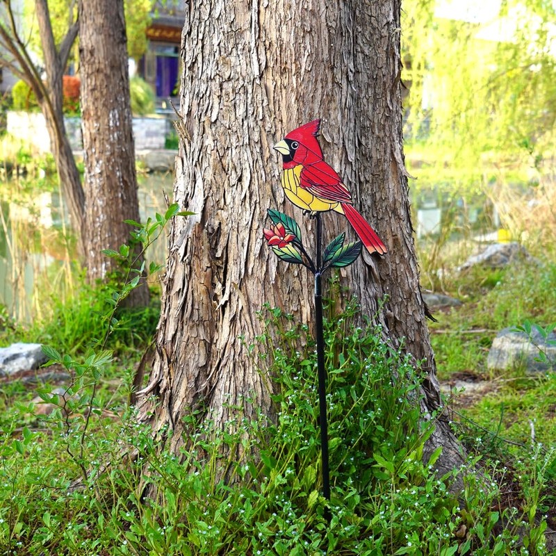 Red Cardinal Garden Stake – Metal Outdoor Bird Decoration for