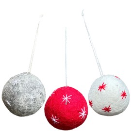 Handmade Sustainable Felt Christmas Tree Decorations Homely Christmas Baubles. Nordic Christmas Decorations. Indoor Use Xmas Tree Decorations. Christmas Balls & Hearts. (Ball Red Grey White)