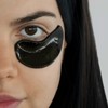 Lonvitalite Restore Elixir Black and Gold Radiance Eye Mask -