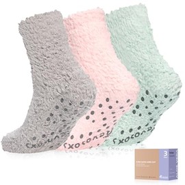 Revosoxs Fuzzy Socks with Grips for Women Men,Non Slip Hospital Crew Cozy Socks with Aloe Vera Perfume(Gery+Pink+Green)