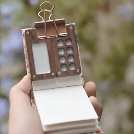 MEELYHOME Wooden Foldable Magnetic Travel Watercolor Palette, Portable Paint Box with 8 Wells and Color Mixing Area, Brown