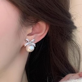 Pearl Bow Earrings for Women Pearl Stud Earrings Dainty Bow Earrings Rhinestone Pearl Drop Earrings Wedding Brides Earrings Birthday Party Christmas Gifts for Women