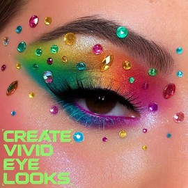 UCANBE- Esta paleta de ojos FRUIT PUNCH está inspirada en jugos y mermeladas coloridos, una mezcla de 15 mates altamente pigmentados, láminas...      