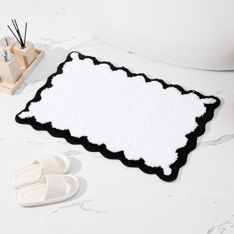 ORTIGIA Small Cute Scalloped Bath Mat, White and Black Plush