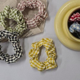 plaid scrunchie / 체크 곱창 머리끈