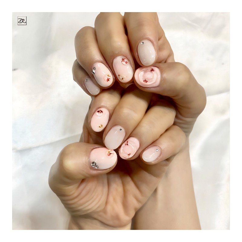 Dara Beauty April Art of the MonthFresh Flower Embossed Nail❣