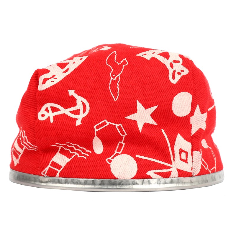 Amarine-Made Stainless Windproof Bean Bag Ashtray, Blue or Red (Red)