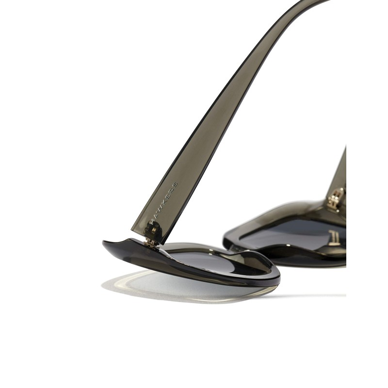 HAWKERS Butterfly Sunglasses for Men and Women, Grey chrome