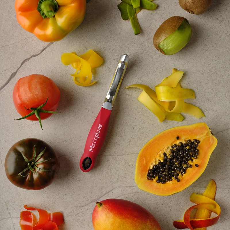 Microplane professional peeler