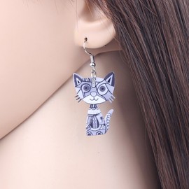 DUOWEI Acrylic Cat Earrings CAT Dangle Jewelry for Women Gifts (Black)