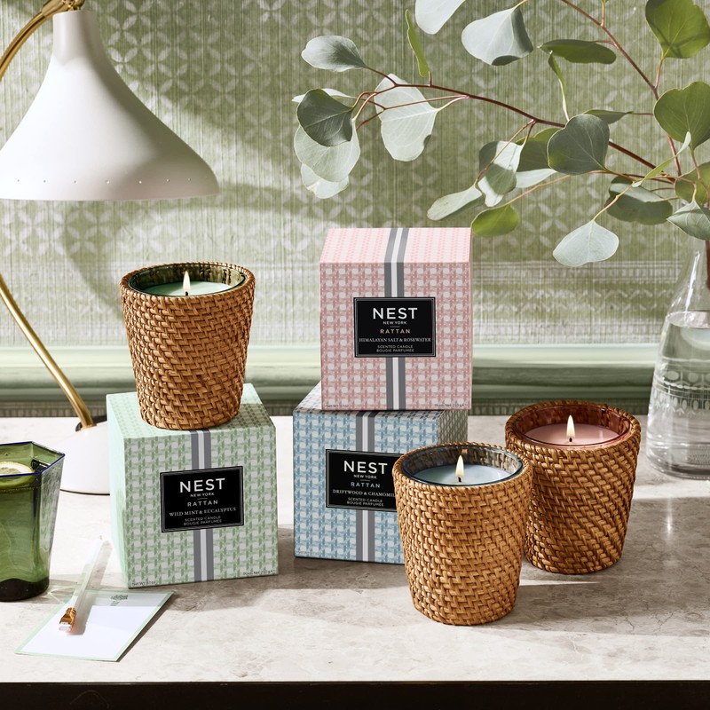 NEST New York Himalayan Salt & Rosewater Scented Classic Candle,