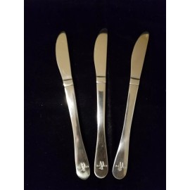 AMERICAN AIRLINES AA LOT KNIVES Logo Stars Flatware Cutlery Silverware MINT NEW