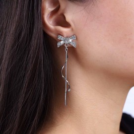 Atentuyi Boho Wedding Rhinestone Bow Earrings Silver Tassel Chain Earrings Long Drop Dangle Earrings Crystal Bow Stud Earrings CZ Bowknot Earrings Jewellery for Women and Girls, Crystal