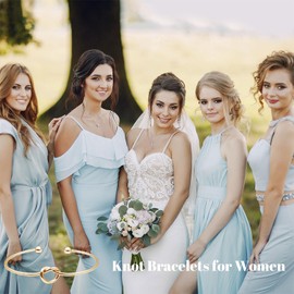Bridesmaid Bracelet Gold Love Knot Bracelet for Women Tie The Knot Bracelets Bridesmaid Gifts with a Card I Can't Tie The Knots Without You Will You Be My Bridesmaids