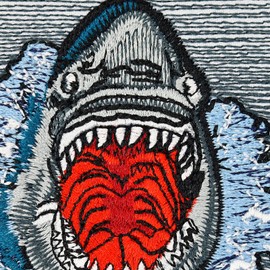 The White Shark Sew-On Shark Iron-On Patch Jaws Sticker Climate Protection Sign Save the Shark Badge Embroidered Artwork Emblem for Sewing/Ironing 75 x 75 mm