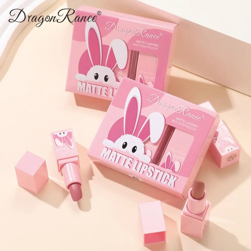 Traje De Lápiz Labial De Conejo Blanco Para Hidratarse