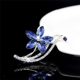 Forget Me Not Flower Brooch Vintage Female Women Rhinestone Crystal Brooch Pins Wedding Banquet Party Breastpins Badge Lapel Pin Shining Jewelry Gift for Girls Ladies Blue