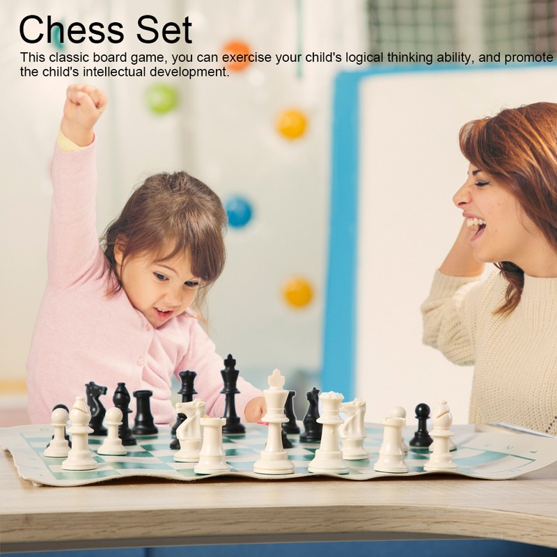 Portable Chess Set with Backpack Promote Children 's Intelligence Game