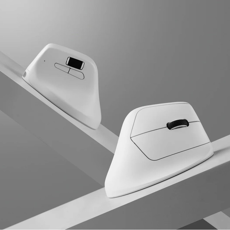 Keychron M5 8K Vertical Wireless Mouse, PAW3950 Sensor with Programmable