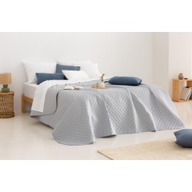 Todocama Fine Bedspread Star Design Spring, Summer, Autumn and Winter 100% Microfiber Extra Soft Multipurpose Bed Throw 140/150/160-250 x 260 cm, Light Grey