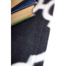 Wolf Essentials Cozy-Soft Microfleece Travel Blanket, 50x60 Inch, Lightweight, Compact, Perfect for Airplane and Car, Lantern Charcoal