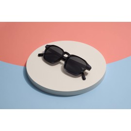 Peepers by PeeperSpecs Men's Sebastian Reading Sunglasses Square Glasses, Charcoal Horn, 2.50 + 2.5