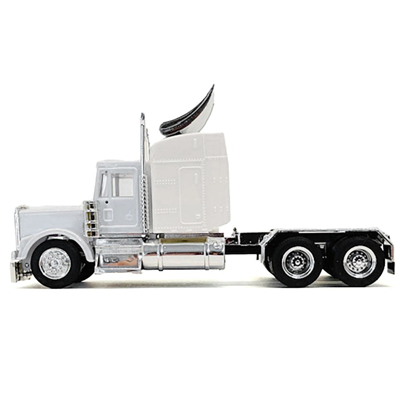 DCD Kenworth W900 White 1/87 (HO) Sleeper Cab Plastic Model
