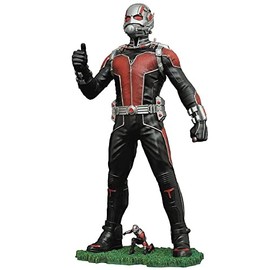 DIAMOND SELECT TOYS APR162613 Ant-Man Toy, 9"