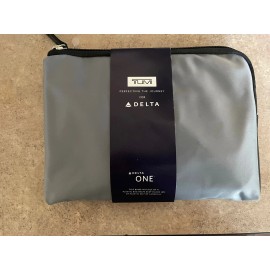 New Tumi Delta One Business Class Soft Amenity Kit Gray Sealed New, Int First