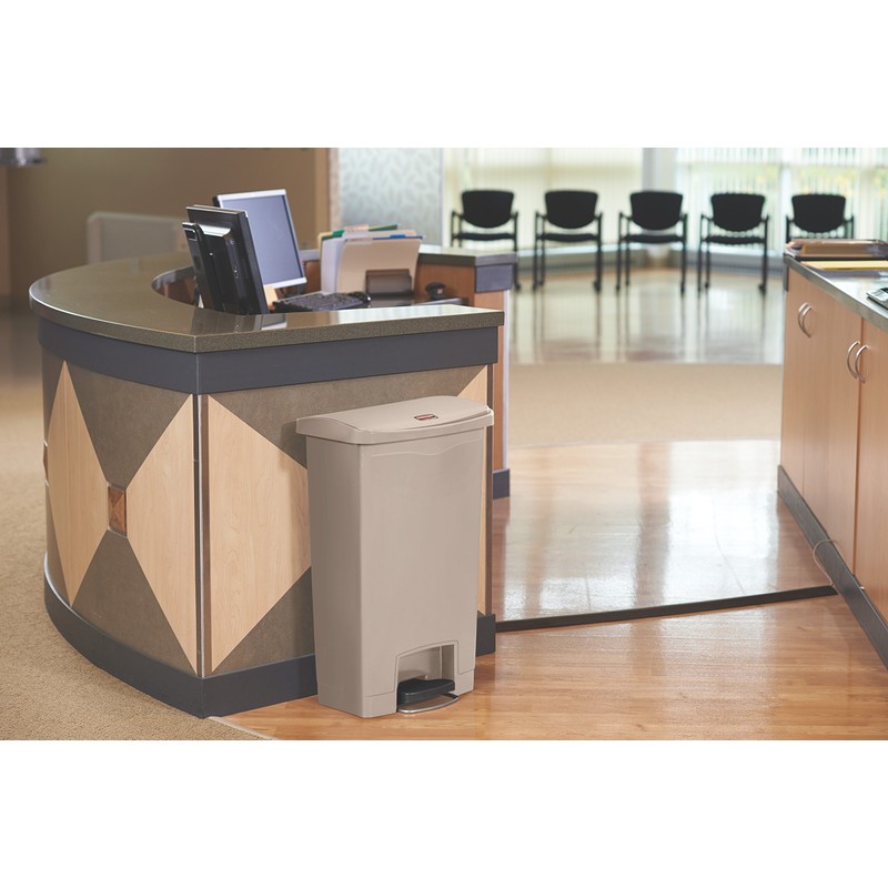 Rubbermaid Commercial Products STREAMLINE Plastic Front Step Step-On-Trash/Garbage Can/Bin, 13