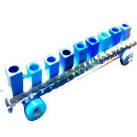 Bluenoemi Menorah Chanukiah para niños Metal plateado esmaltado tren azul regalo judío Judaica regalos para el hogar